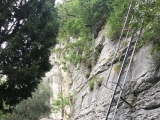 Die Leiter zur <b>Marmitta dei Giganti</b>   Piccola (Foto gespeichert zu <a href=/freizeit/marmitta-dei-giganti-piccola-65293/>Marmitta dei Giganti Piccola</a>),#
