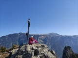 Gipfelkreuz mit dem <a href=/gipfel/berchtesgadener-hochthron-1/>Berchtesgadener Hochthron </a>   im Osten  (Foto gespeichert zu Ziel Mittlerer Rotofen),#