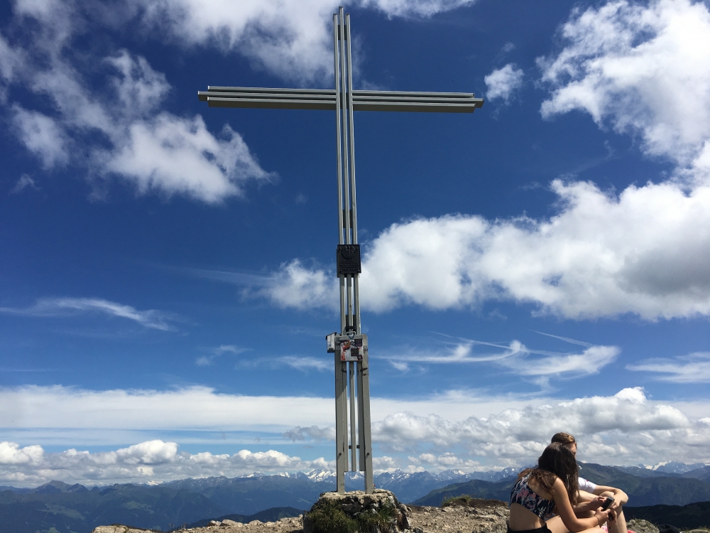 Bärenkopf: Am Gipfel - Blick nach Süden
