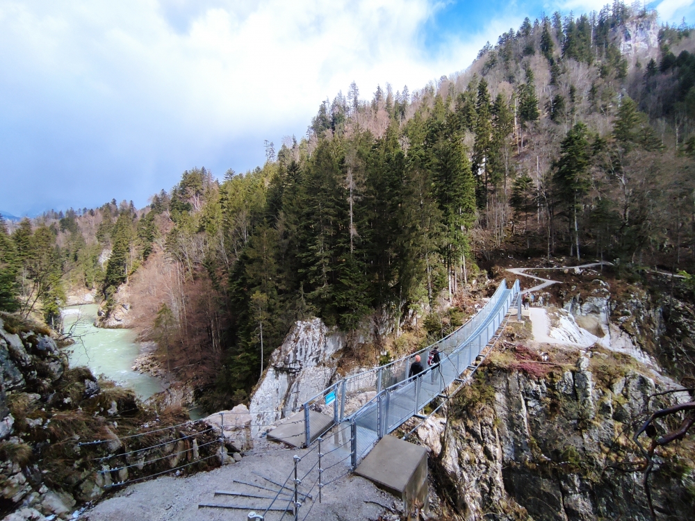 Hängebrücke Gletschermühle: Hängebrücke über der 1906/07 erweiterten Engstelle