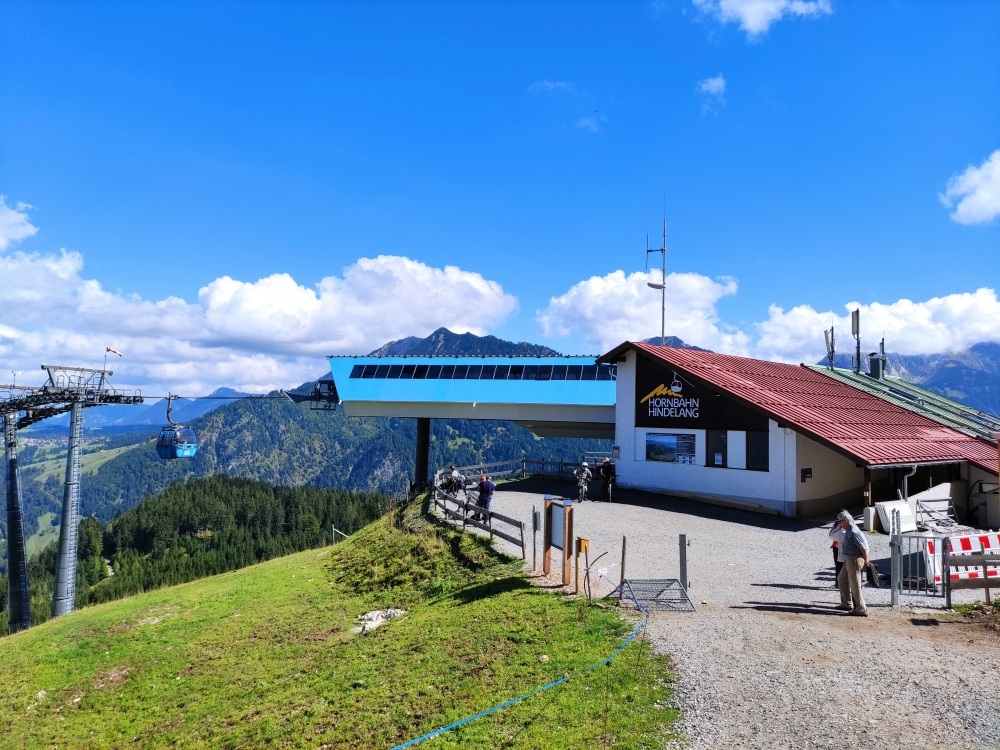Hornbahn Bergstation -> Straußberg Alpe: Bergstation