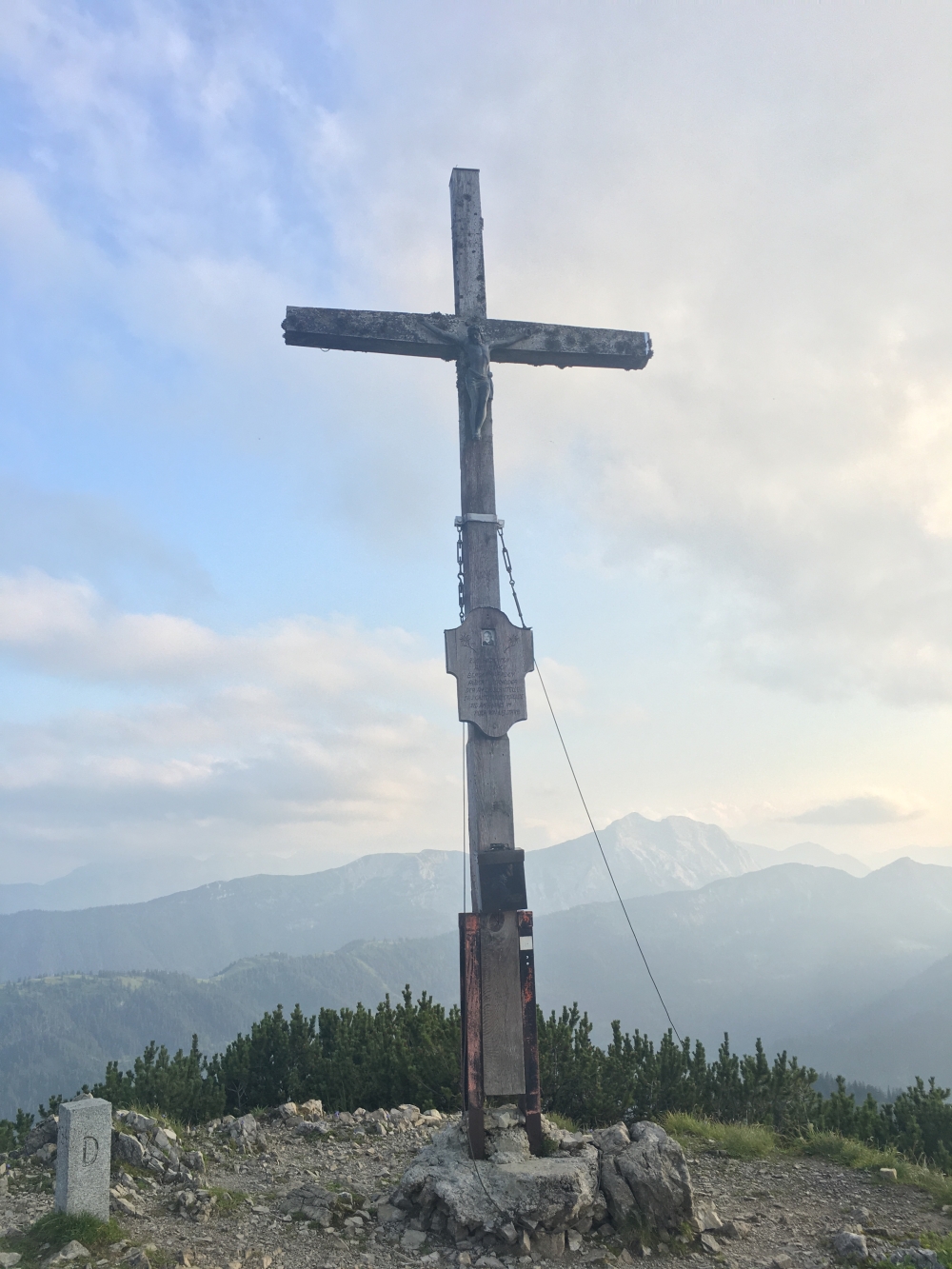 Österreichischer Schinder: Gipfelkreuz