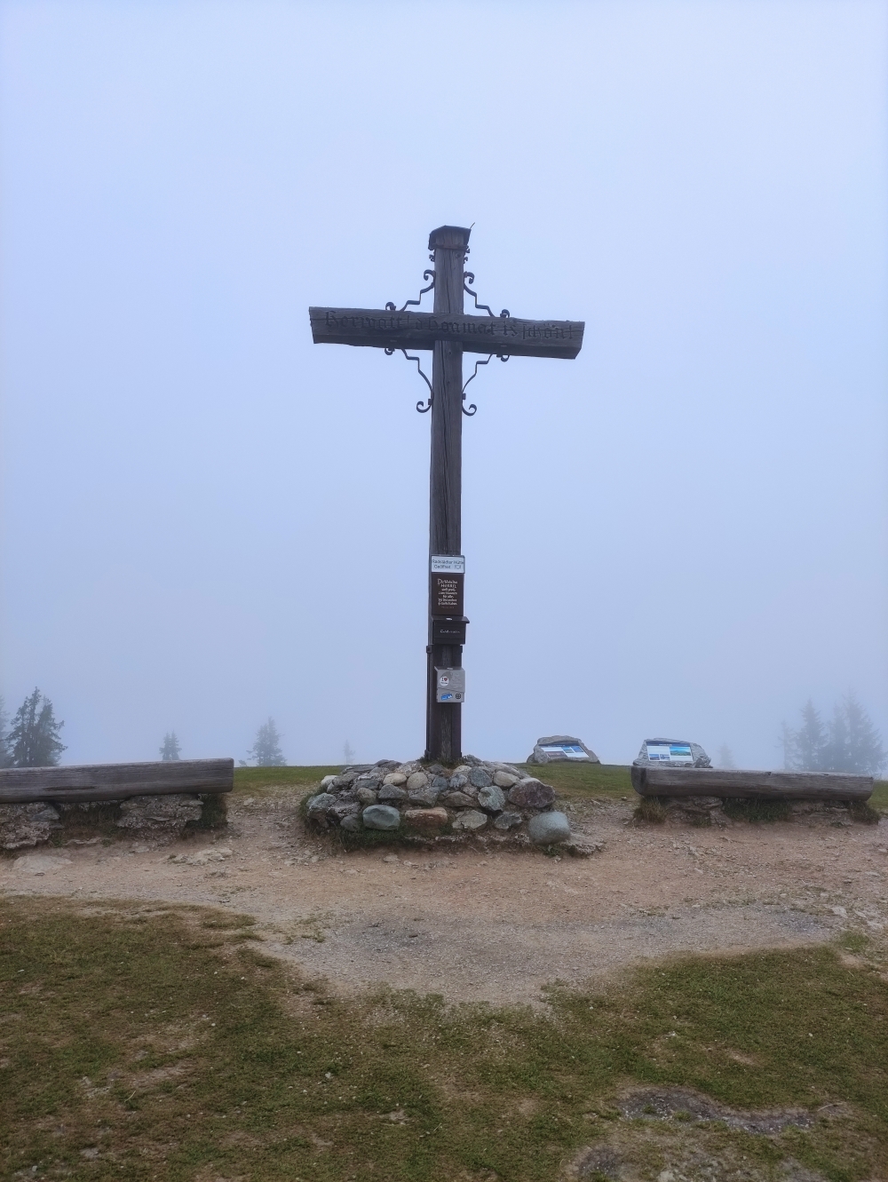 Rossbrand -> Radstädter Hütte: Gipfelkreuz