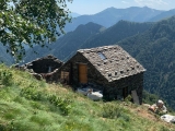 Alphütten <b>Alpe Vegliana</b>  mit Panorama,#Foto: PeterH