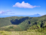 Blick über den Krater zum Pico (Foto gespeichert zu Ziel Alto do Guarda-Sol),#