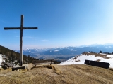 Das Daxerkreuz gleich neben dem Adlerhorst (Foto gespeichert zu Ziel Aussichtspunkt Adlerhorst),#