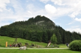 Blick auf die Ruine vom Spielplatz neben dem Parkplatz (Foto gespeichert zu Ziel Parkplatz Schloßanger),#