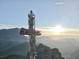 Gipfelkreuz im Sonnenuntergang ,#