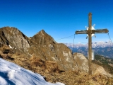 Gipfelkreuz <a href=/gipfel/katzinger-10385/>Katzinger</a> (Foto gespeichert zu Ausgangspunkt Katzinger),#Foto: ReinholdS