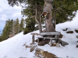 Rastplatz auf dem Weg zum Heuberg (Foto gespeichert zu <a href=/wanderweg/jocher-alm-heuberg-14743/>Weg</a>),#