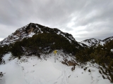 Hier rechts horizontal unter dem Heuberg vorbei (Foto gespeichert zu <a href=/wanderweg/plessenberg-kienberg-14747/>Weg</a>),#