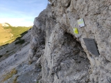Start des Klettersteigs hier als C beschildert, in anderen Quellen als C/D (Foto gespeichert zu Ziel Klettersteigeinstieg Lachenspitze Nordwand),#