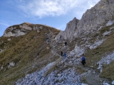 Der "Saalfelder Weg" überwindet die Geländekante unter der Schochenspitze (Foto gespeichert zu <a href=/wanderweg/gappenfeldscharte-schochenspitze-6211/>Weg</a>),#