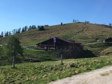 <a href=/huetten/gotzenalm-2015/>Gotzenalm</a> mit Übernachtungsmöglichkeit (Foto gespeichert zu Ausgangspunkt Gotzenalm),#