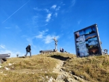 Gipfelkreuz mit dem (angeblich) größten Gipfelbuch der Alpen