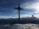 Blick auf Garmisch und <a href=/gipfel/zugspitze-499/>Zugspitze</a> (Foto gespeichert zu <a href=/gipfel/notkarspitze-959/>Notkarspitze</a>) (Foto gespeichert zu Ziel Zugspitze),#