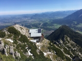 Blick vom Hochstaufen auf das <a href=/huetten/reichenhaller-haus-6791/>Reichenhaller Haus</a>  (Foto gespeichert zu <a href=/huetten/reichenhaller-haus-6791/>Reichenhaller Haus</a>),#