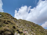 Kurze , harmlose, seilgesicherte Passage unter dem Gipfel,#