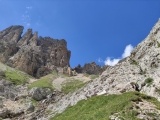 Bärenloch unter der Roterdspitze (Foto gespeichert zu <a href=/wanderweg/roterdspitze-seilbahn-tiers-talstation-19986/>Weg</a>),#