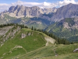 Über das Jöchel neben dem <a href=/gipfel/hirzeneck-5758/>Hirzeneck</a> (Foto gespeichert zu <a href=/wanderweg/soiernspitze-aschauer-alm-10521/>Weg</a>) (Foto gespeichert zu Ziel Jöchel),#