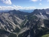 Blick zur Lamsenjochhütten (Bildmitte)