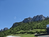 Blick zum <a href=/gipfel/kampenwand-ostgipfel-165/>Kampenwand-Ostgipfel</a> (Foto gespeichert zu Ausgangspunkt Steinlingalm),#
