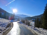 Die Straße ins Valepp, rechts die <a href=/huetten/albert-link-huette-4233/>Albert-Link-Hütte</a> (Foto gespeichert zu <a href=/wanderweg/parkplatz-kirche-spitzing-albert-link-huette-831/>Weg</a>) (Foto gespeichert zu Ausgangspunkt Albert-Link-Hütte),#