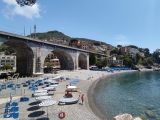Strand und Bahnbrücke (Foto gespeichert zu Ziel Zoagli Strand),#
