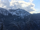 <a href=/gipfel/zwoelferspitz-10326/>Zwölferspitz</a> über der Staudacher Alm von der <a href=/gipfel/kobelwand-jaegerhaeuslkopf-21092/>Kobelwand</a> (im Norden) aus gesehen (Foto gespeichert zu <a href=/gipfel/zwoelferspitz-10326/>Zwölferspitz</a>) (Foto gespeichert zu Ausgangspunkt Kobelwand),#