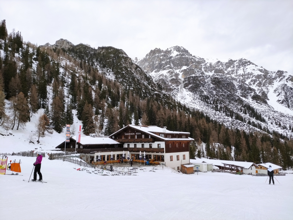 Alpenklubscharte -> Almgasthof Schlickeralm: Schlickeralm im Winter