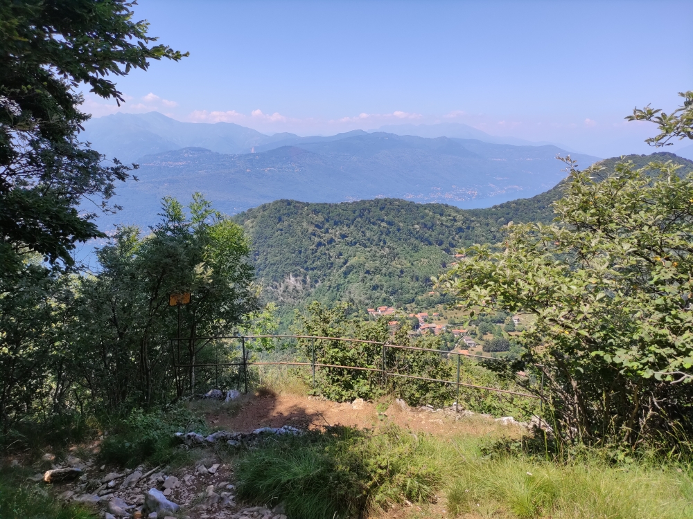 Wanderung Sasso del Ferro: Wanderung Sasso del Ferro: Aussichtspunkt (Aussichtspunkt Poggio Vararo)