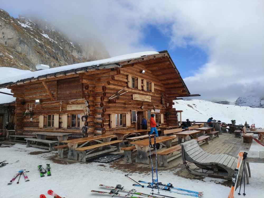 Troier Hütte -> Pieralongia Hütte: Troier Hütte