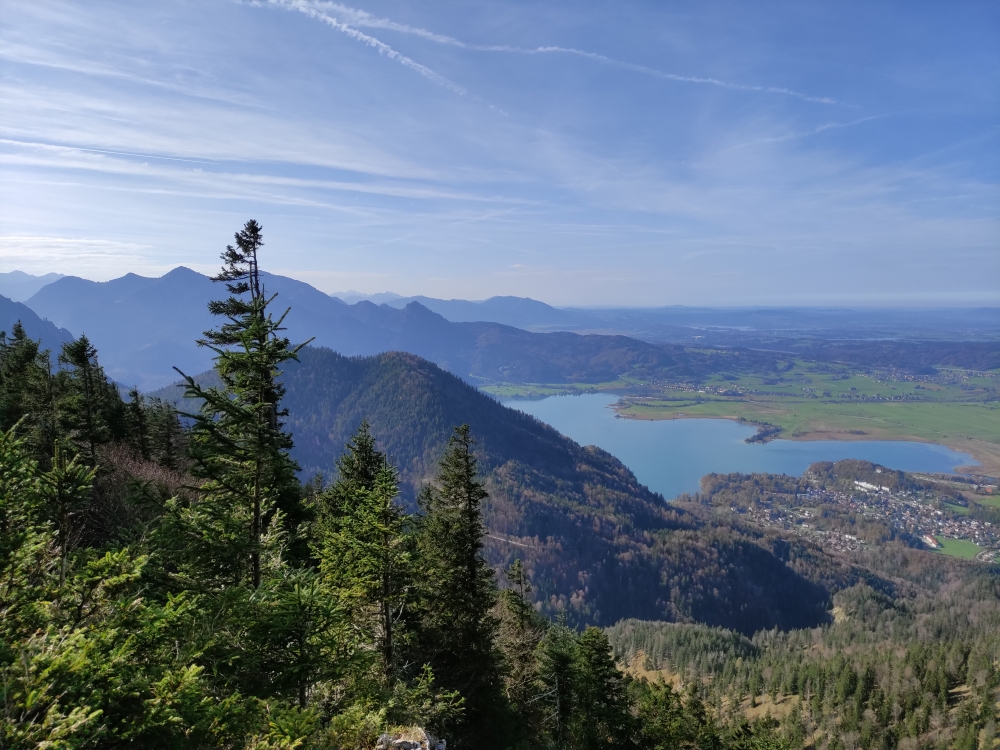 Wanderung Bergelskopf: Wanderung Bergelskopf: Blick zum Kochelsee (Bergelskopf)