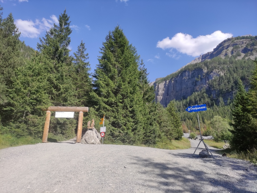Wanderung Oeschinensee: Das Tor zur Massenwanderung