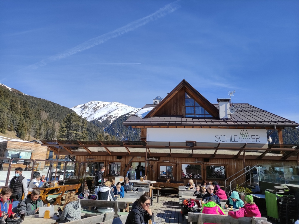 Berghotel Schlemmer: Rast auf der Terrasse des Berghotel Schlemmer