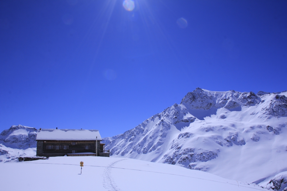 Chamanna Jenatsch -> Piz d'Agnel: Chamanna Jenatsch CAS