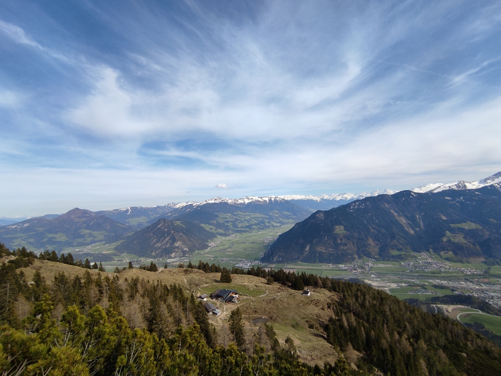 Blick zurück zur Astenau Alpe