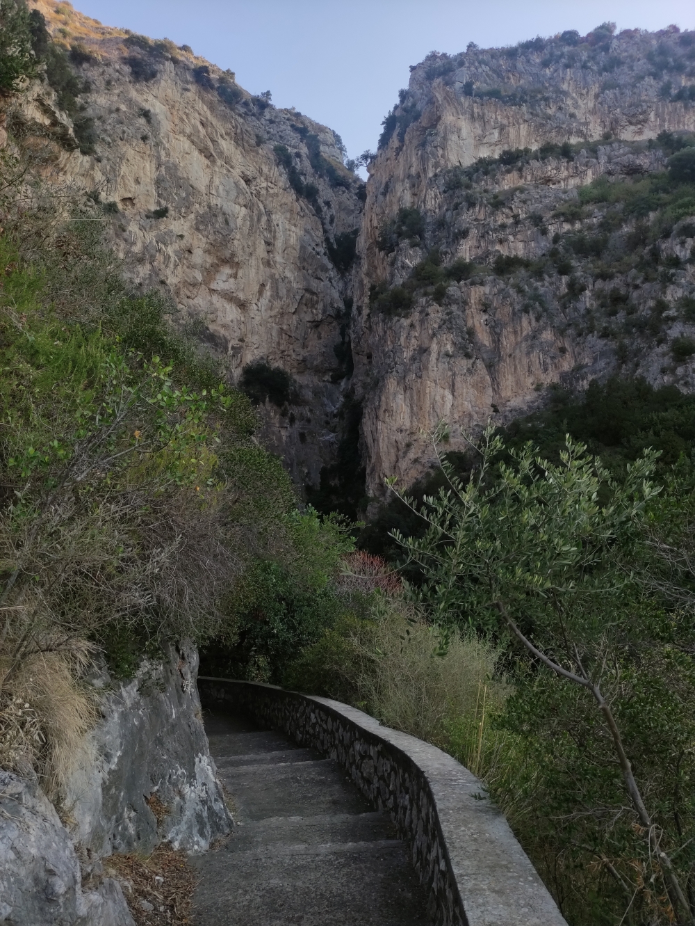 Wanderung Fiordo di Crapolla: In die Bucht