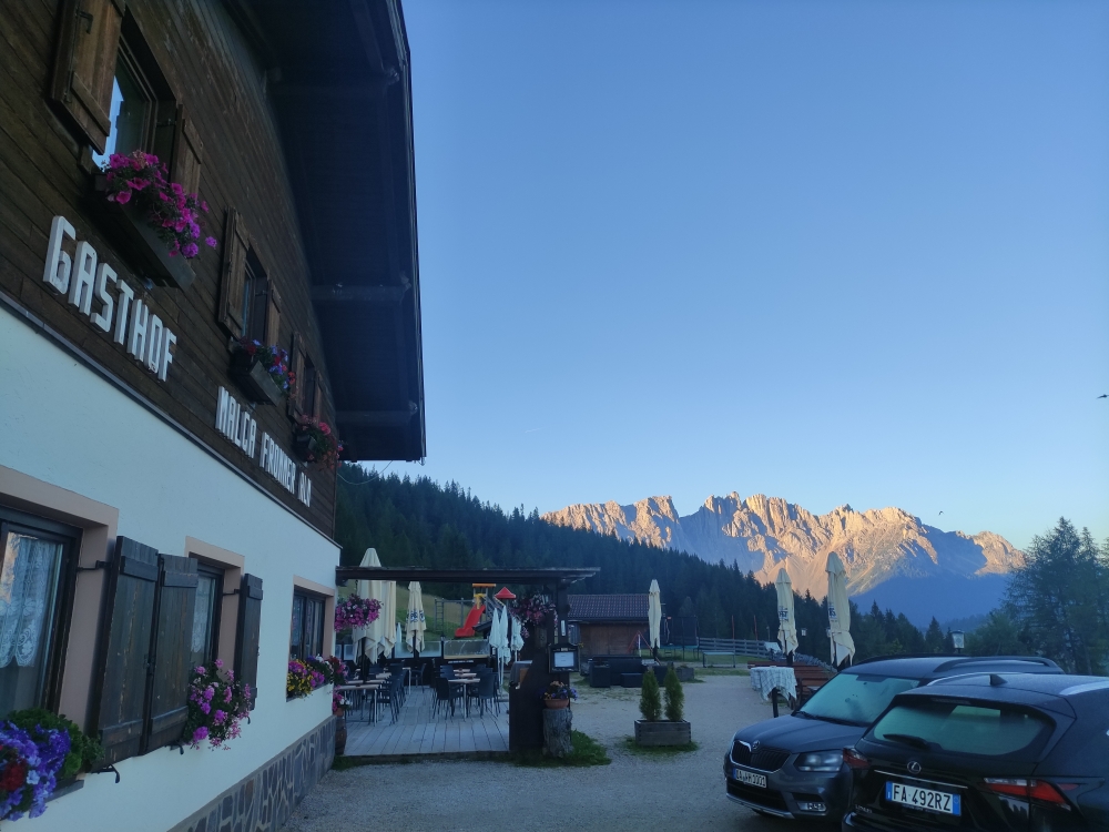 Frommeralm -> Seilbahn Tiers Talstation: Frommeralm morgens um 6