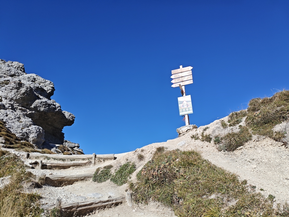 Wanderung Sass da Ciampac: Wanderung Sass da Ciampac: Wegweiser  (Furcela de Ciampëi)
