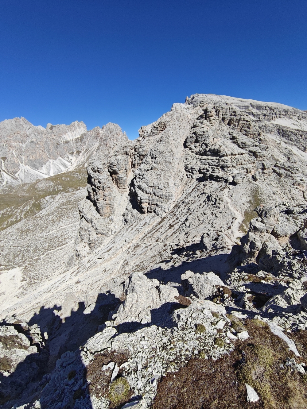 Wanderung Piz Duleda: Wanderung Piz Duleda: Scharte und Aufstieg zur Nives Scharte  (Furcela de Forces de Sieles)