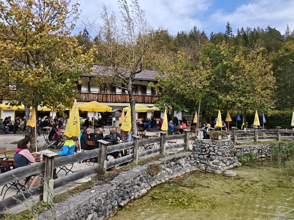 Wanderung Obere Wettersteinspitze: Wanderung Obere Wettersteinspitze: Terrasse (Gasthof Ferchensee)