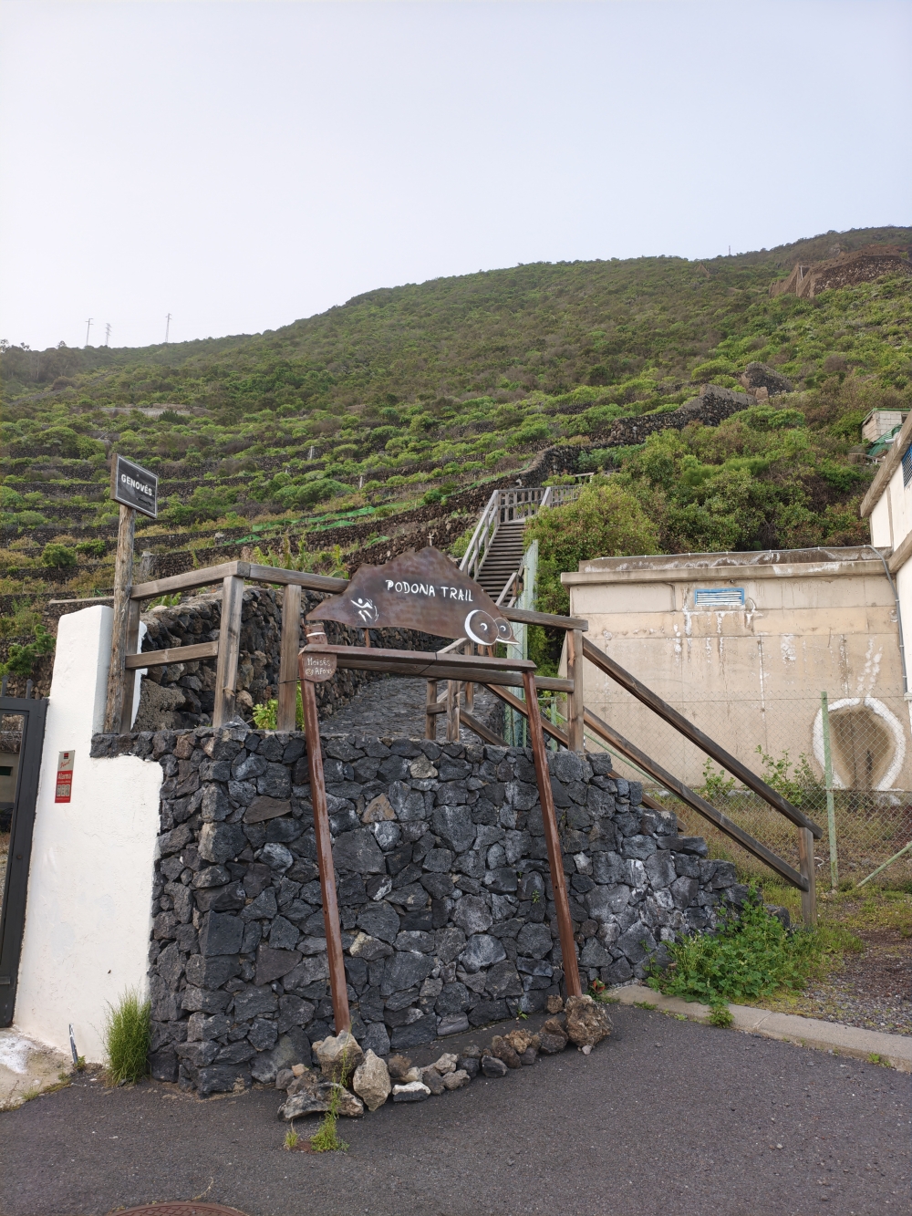 Mirador de El Guincho -> Genoves: Start Podona Trail