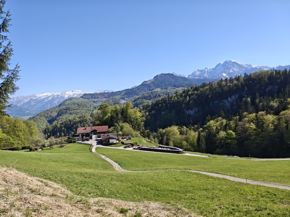 Ruine Thürndl -> Kleiner Barmstein: An den letzten Häusern vorbei