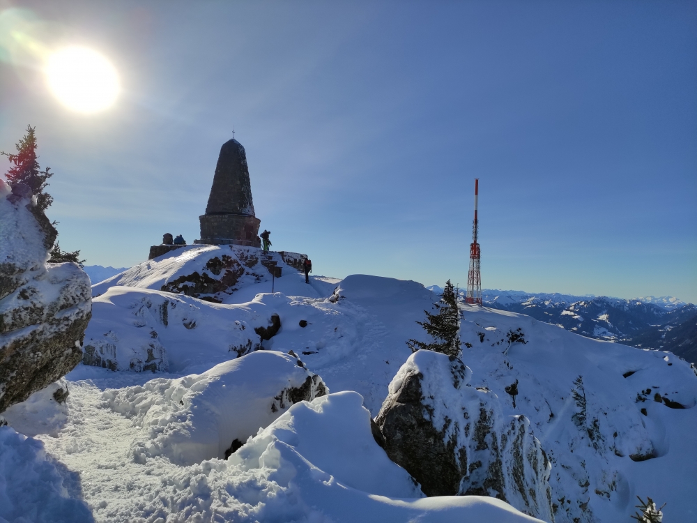 Grünten: Das Gebirgsjägerdenkmal auf dem Grünten