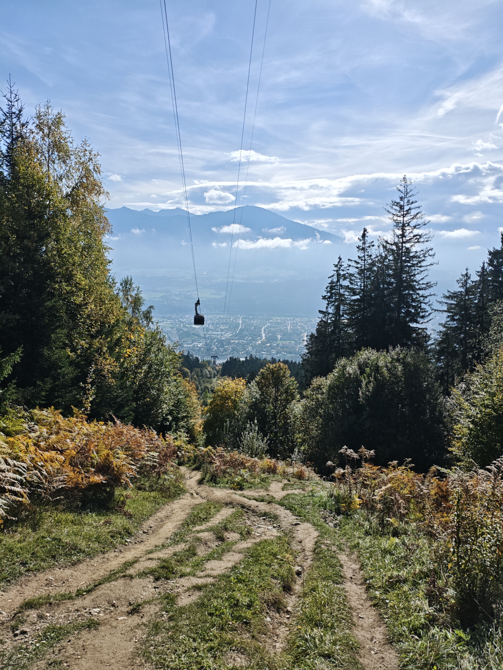 Seegrubenbahn Talstation -> Seegrubenbahn Bergstation: Blick auf Innsbruck