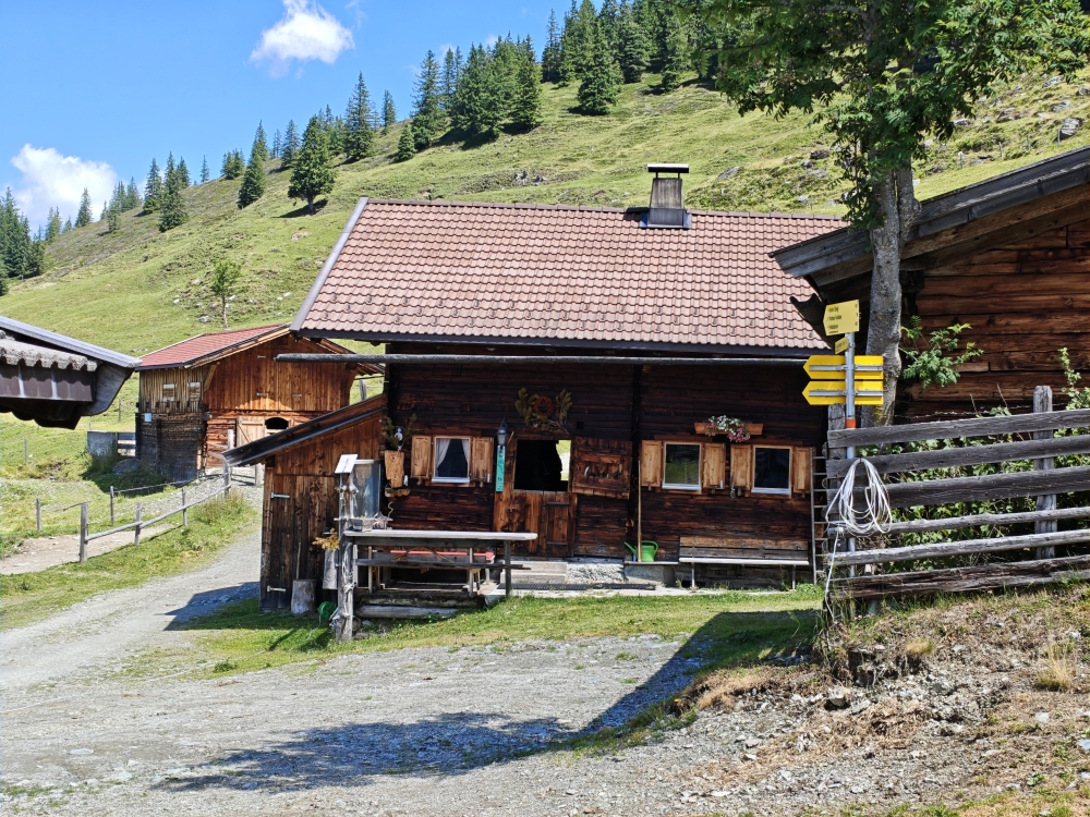 Wanderung Breiteggspitze: Wanderung Breiteggspitze: Hintere Feldalm
