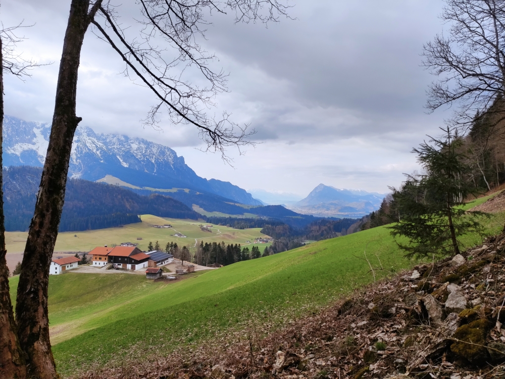 Wanderparkplatz Kitzbichl -> Hitscheralm: Blick ins Inntal