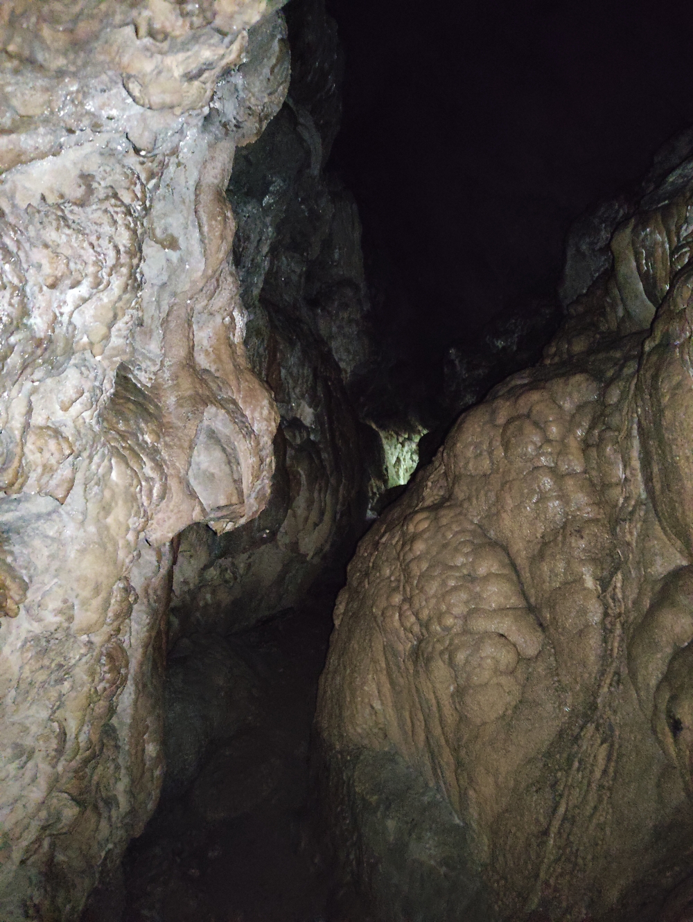 Höhle -> Schleierfälle: In der Höhle