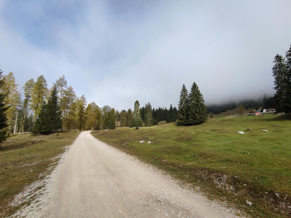 Klettersteig Hohe Munde Überschreitung: Im Gaistal bei der Gaistalalm